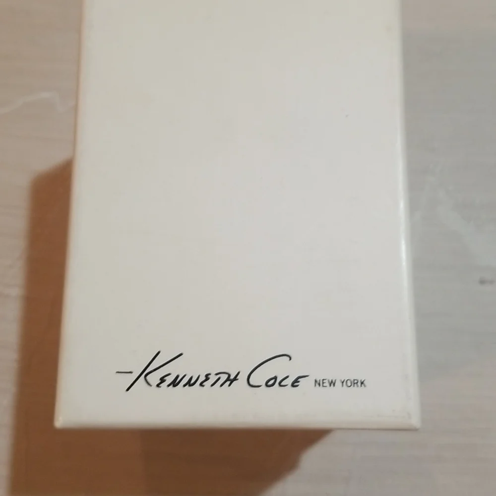 Kenneth Cole watch - Picture 6 of 6
